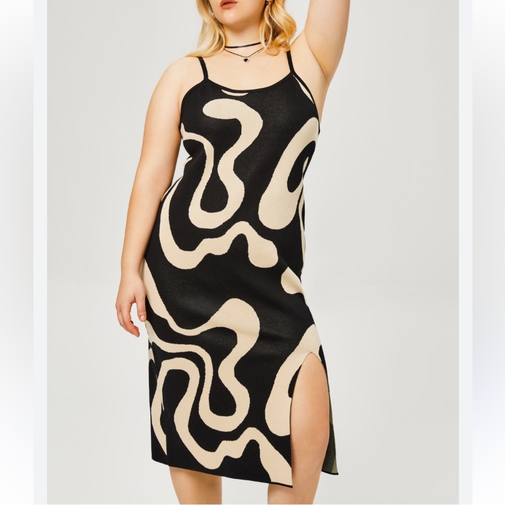 Cider Knit Everyday Illusion Psychedelic Swirl Midi Dress NWT